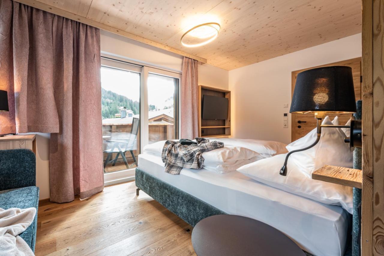 Schoenblick Appartements 턱스 외부 사진