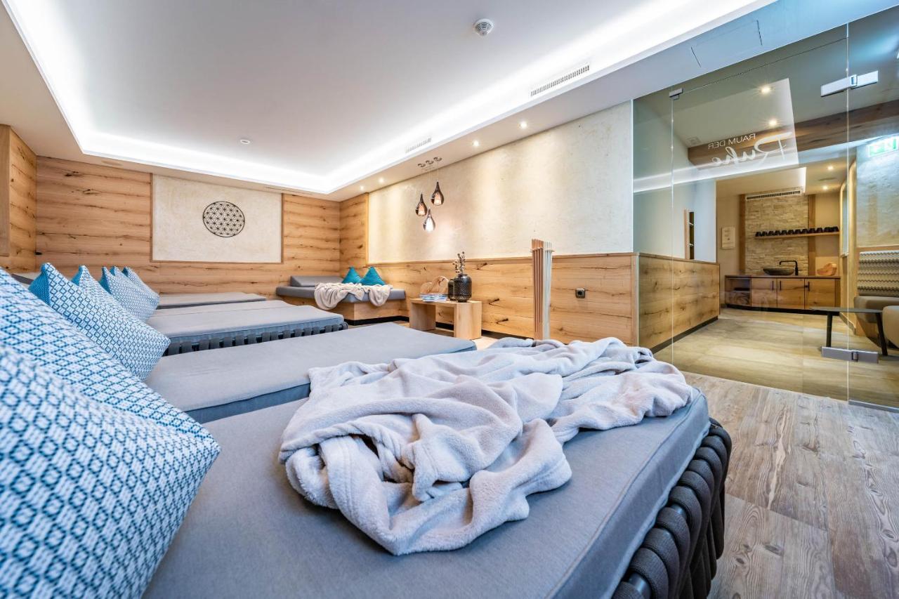 Schoenblick Appartements 턱스 외부 사진