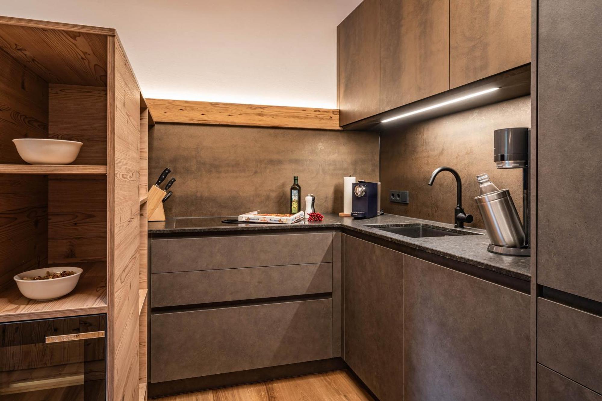 Schoenblick Appartements 턱스 외부 사진