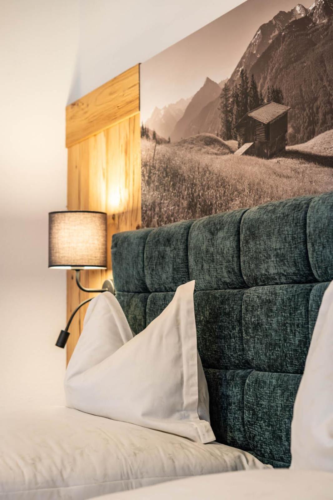 Schoenblick Appartements 턱스 외부 사진