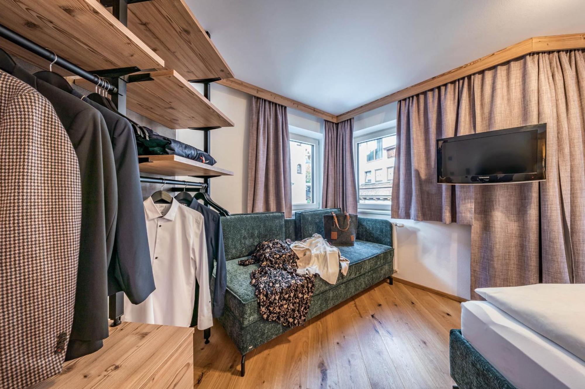 Schoenblick Appartements 턱스 외부 사진