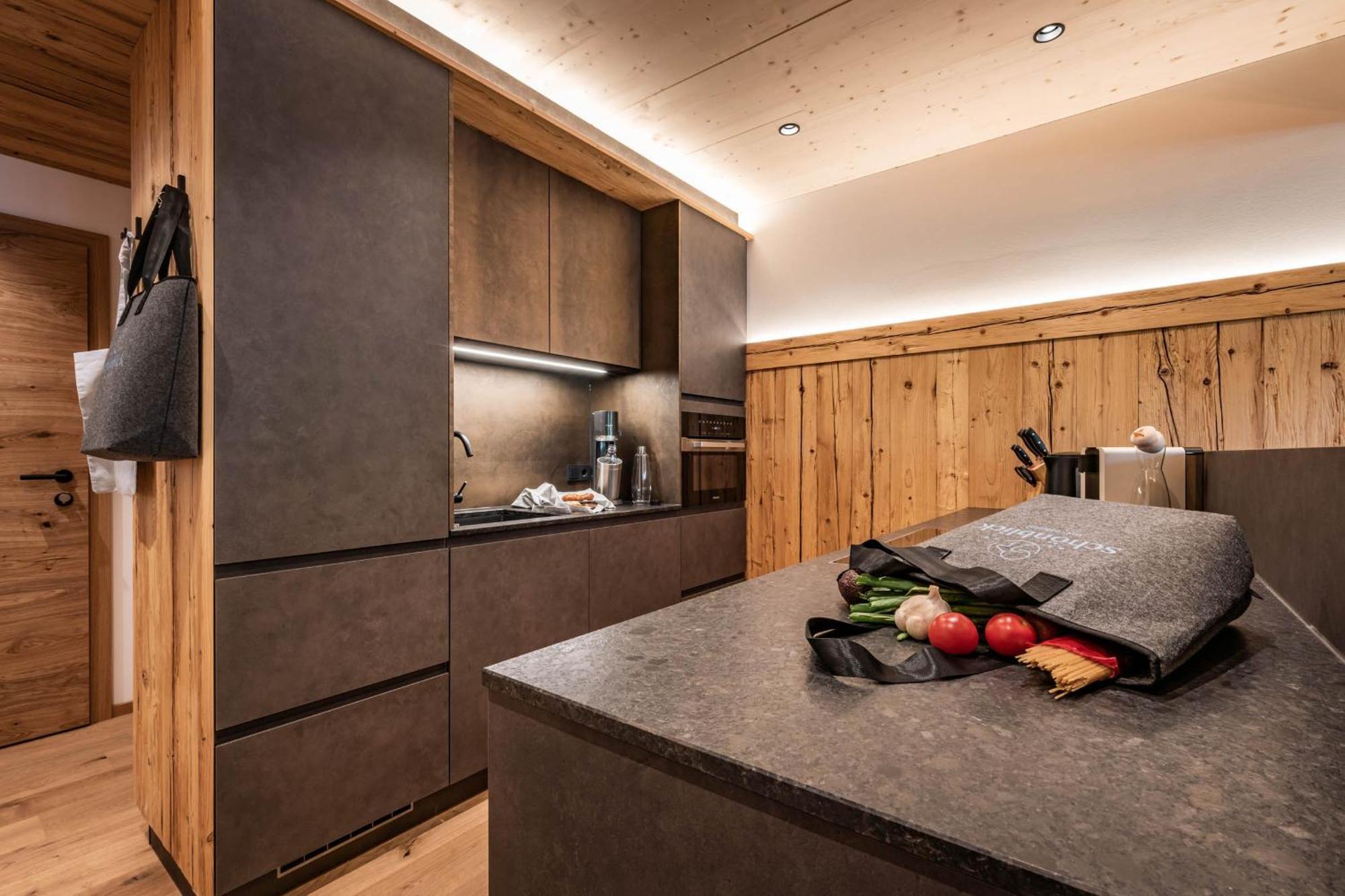 Schoenblick Appartements 턱스 외부 사진
